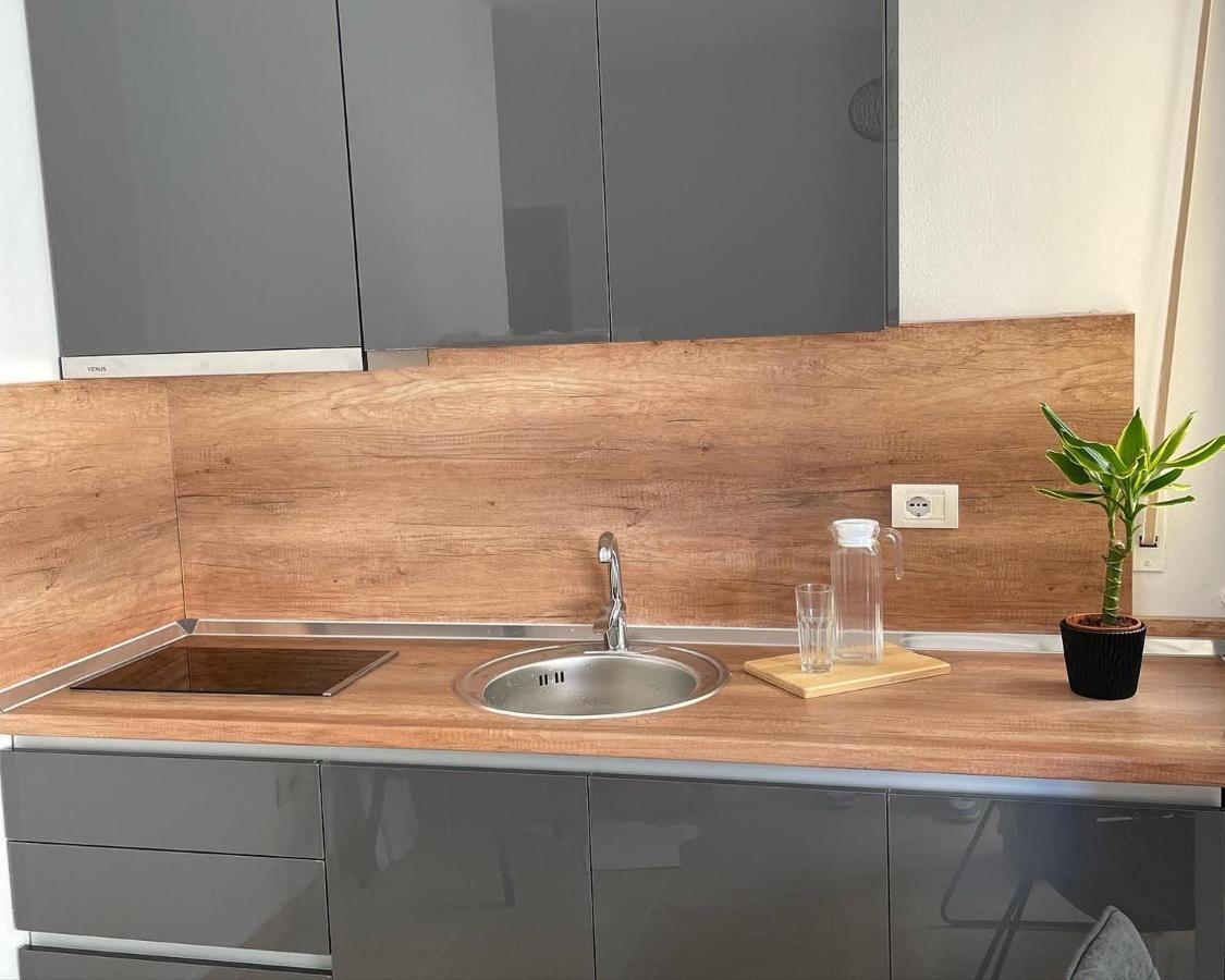 Apartments Hi-Tech Durres Bagian luar foto